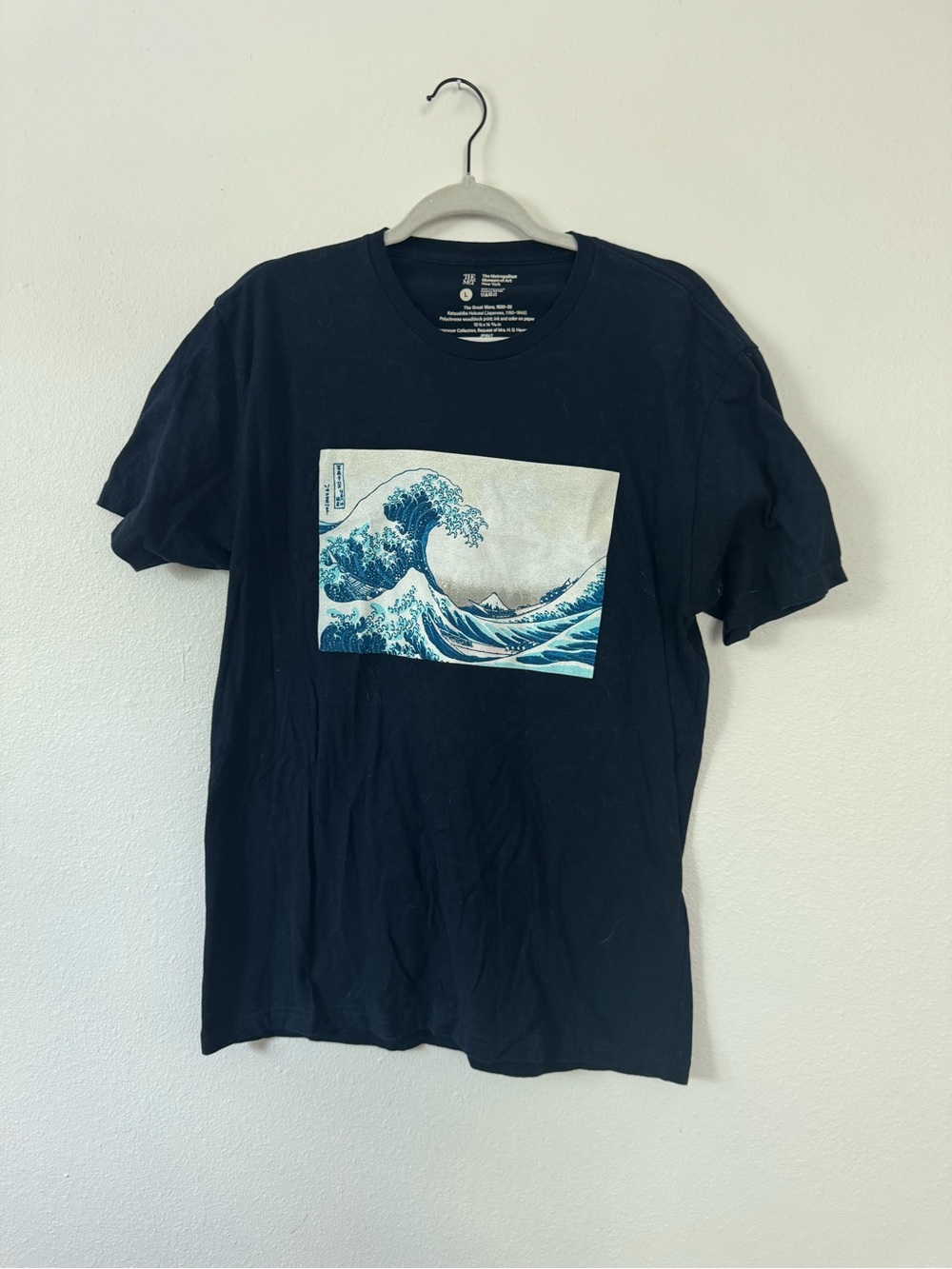 Black Graphic Wave Print Men's T-Shirt
